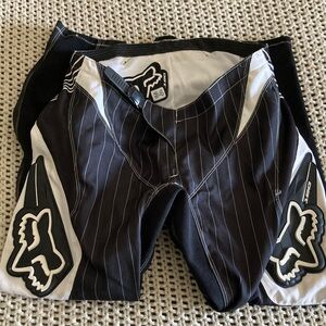 FOX RACING SET Black and White Riding Pants & Long Sleeve size 34 and XL